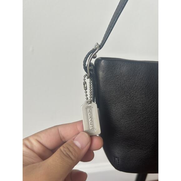 Vintage Y2K COACH East West Legacy Black Leather Shoulder Bag Tan CC Interior - Picture 14 of 15